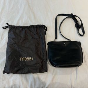 M0851 Leather Purse black.
